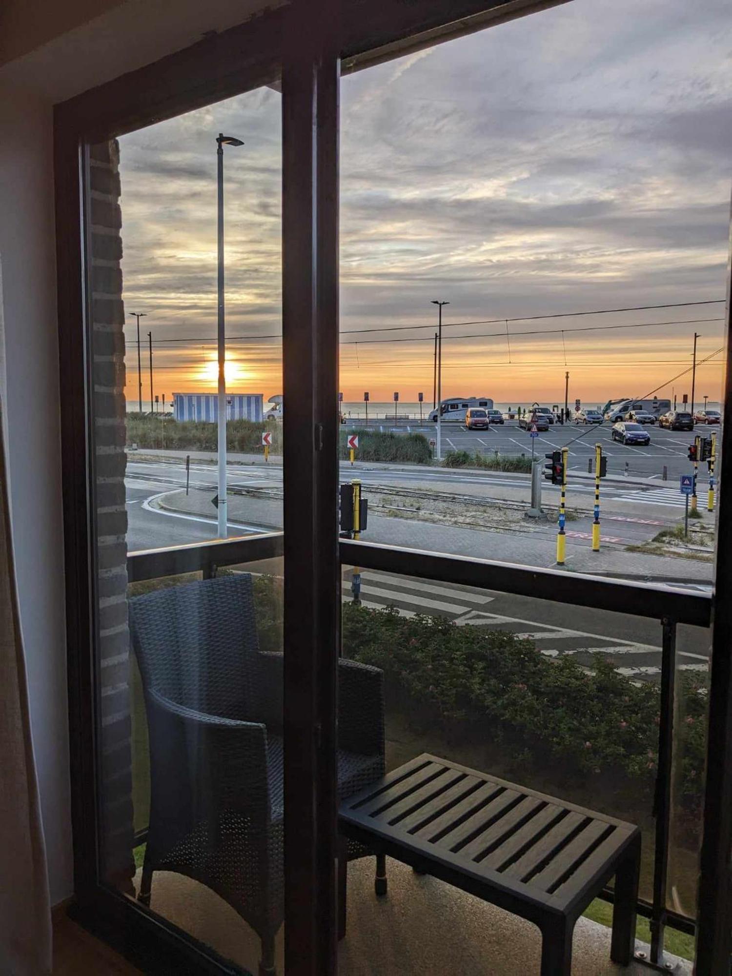 Vista Linda, Leuk Appartement Vlak Bij Zeedijk En Strand Ostend Exterior foto