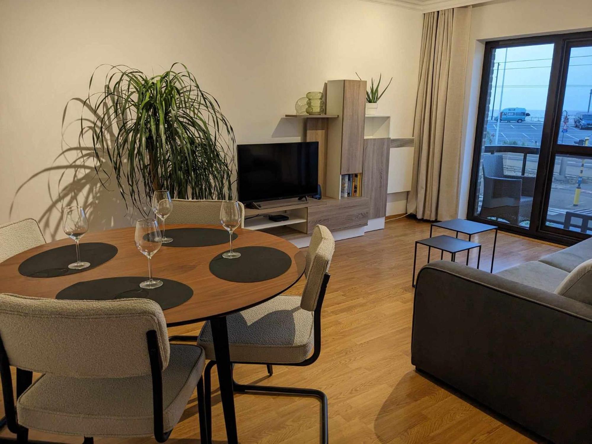 Vista Linda, Leuk Appartement Vlak Bij Zeedijk En Strand Ostend Exterior foto